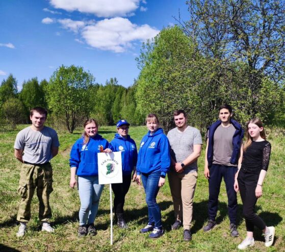 Молодые энергетики Тверьэнерго приняли участие в акции «Сад памяти» Молодые энергетики Тверьэнерго приняли участие в акции «Сад памяти»