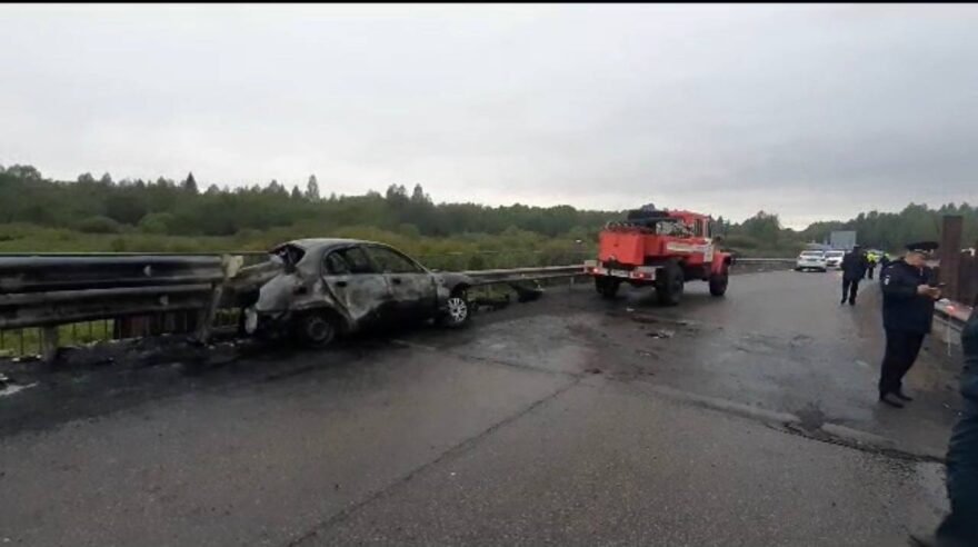 В страшном ДТП на мосту в Тверской области погибло четыре человека