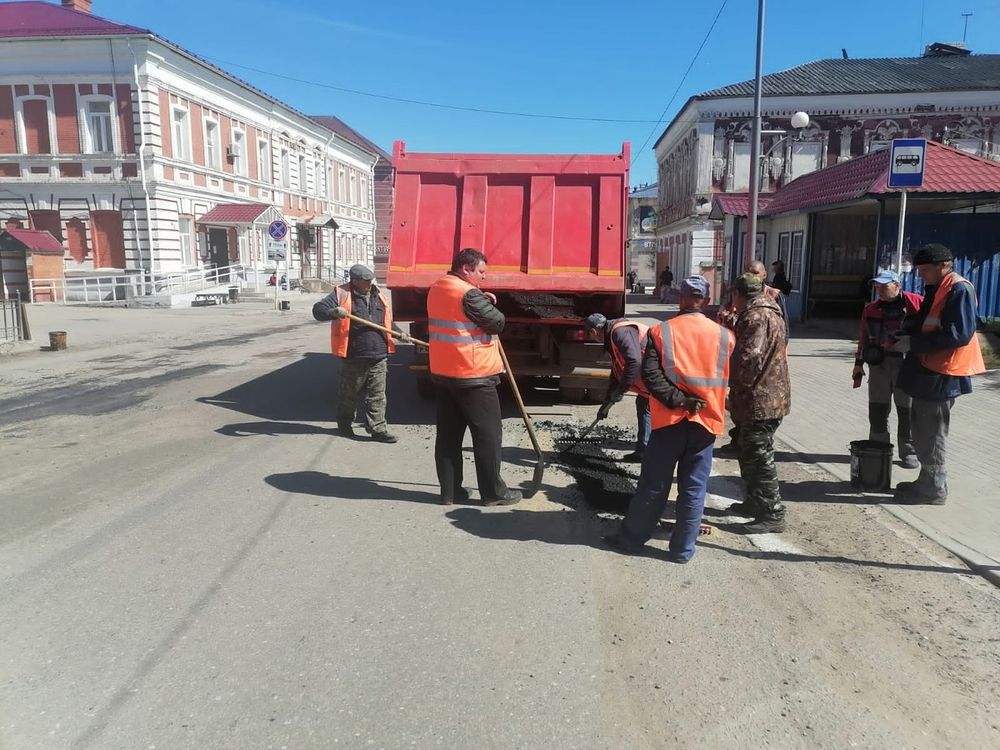 В Бологое ремонтируют дороги на двух улицах В Бологое ремонтируют дороги на двух улицах