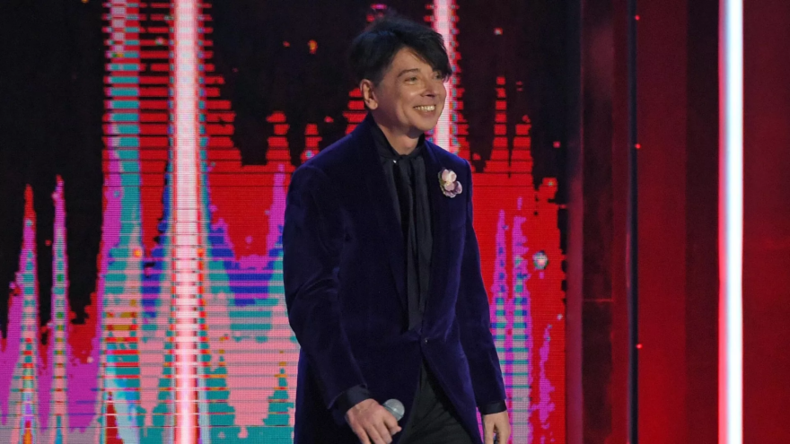 Умер модельер Валентин Юдашкин