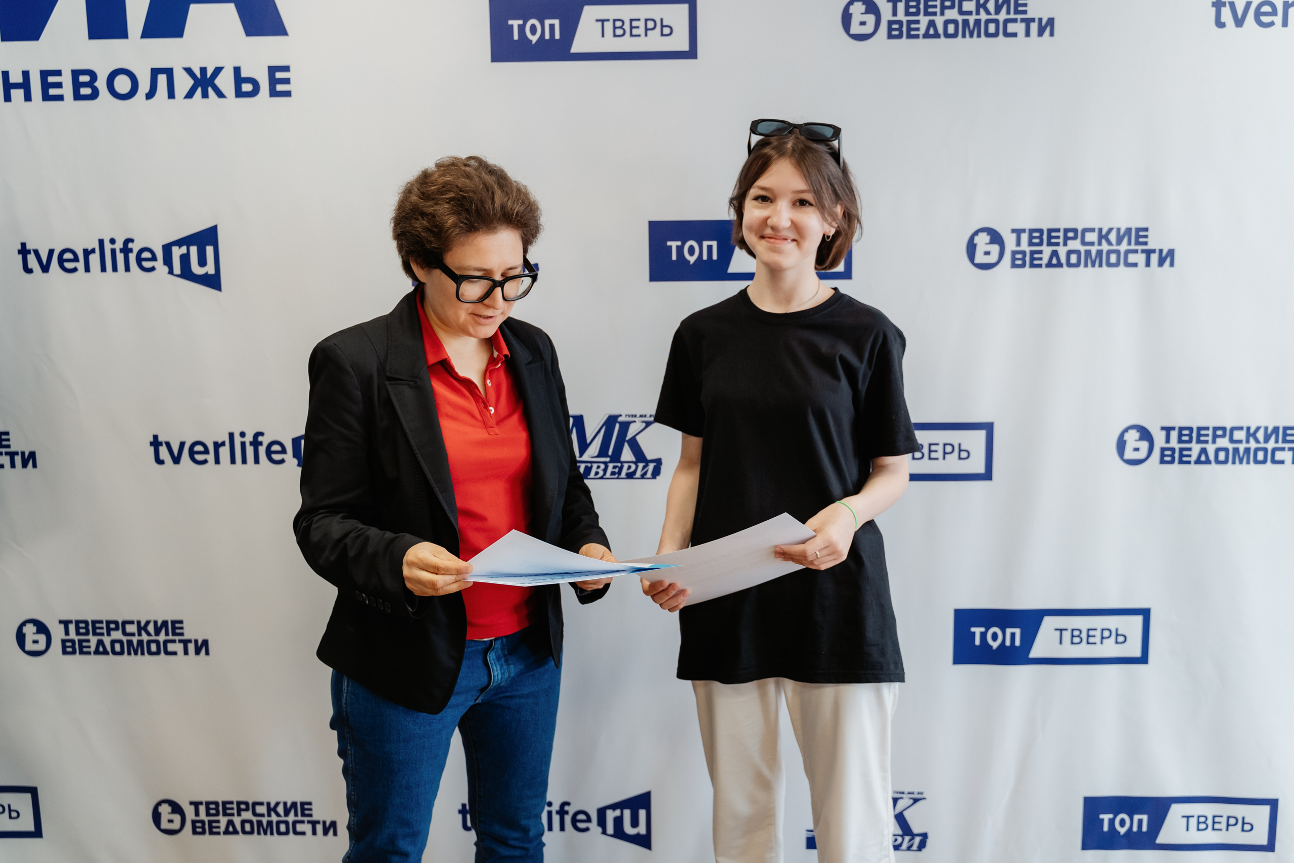 Юные журналисты завершили летнюю стажировку в редакции РИА Верхневолжье Юные журналисты завершили летнюю стажировку в редакции РИА Верхневолжье