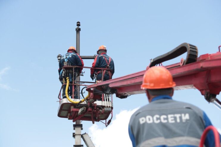 Энергетики «Россети Центр» и «Россети Центр и Приволжье» полностью восстановили электроснабжение жителей 10 регионов после прохождения грозового фронта Энергетики «Россети Центр» и «Россети Центр и Приволжье» полностью восстановили электроснабжение жителей 10 регионов после прохождения грозового фронта