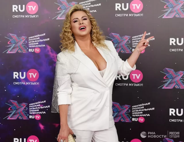 Звездные разборки: "Ча-ча-чао", выступление Анны Семенович и смерть гитариста "Землян"