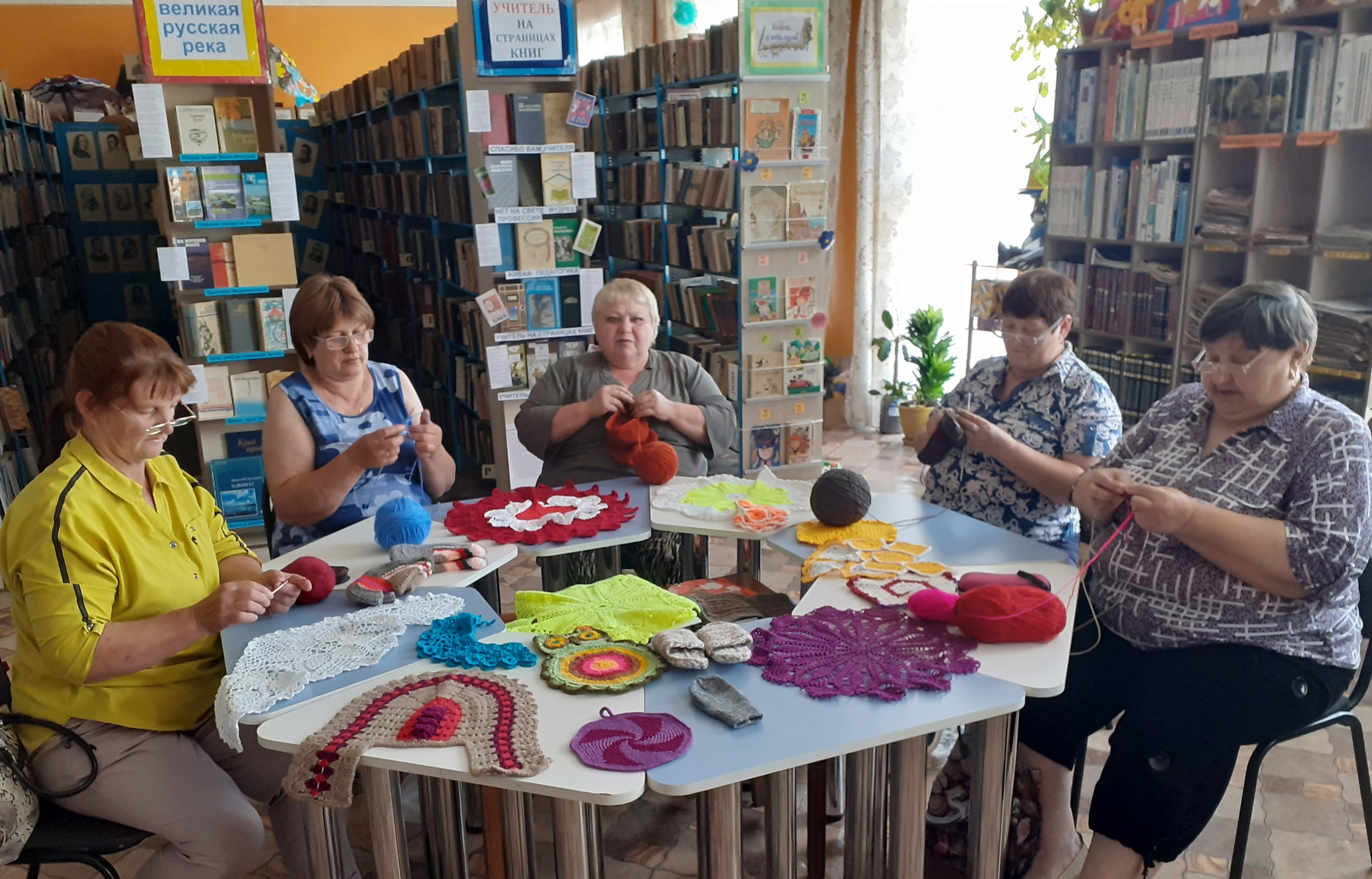 В Западнодвинском округе отметили Всемирный день вязания на публике