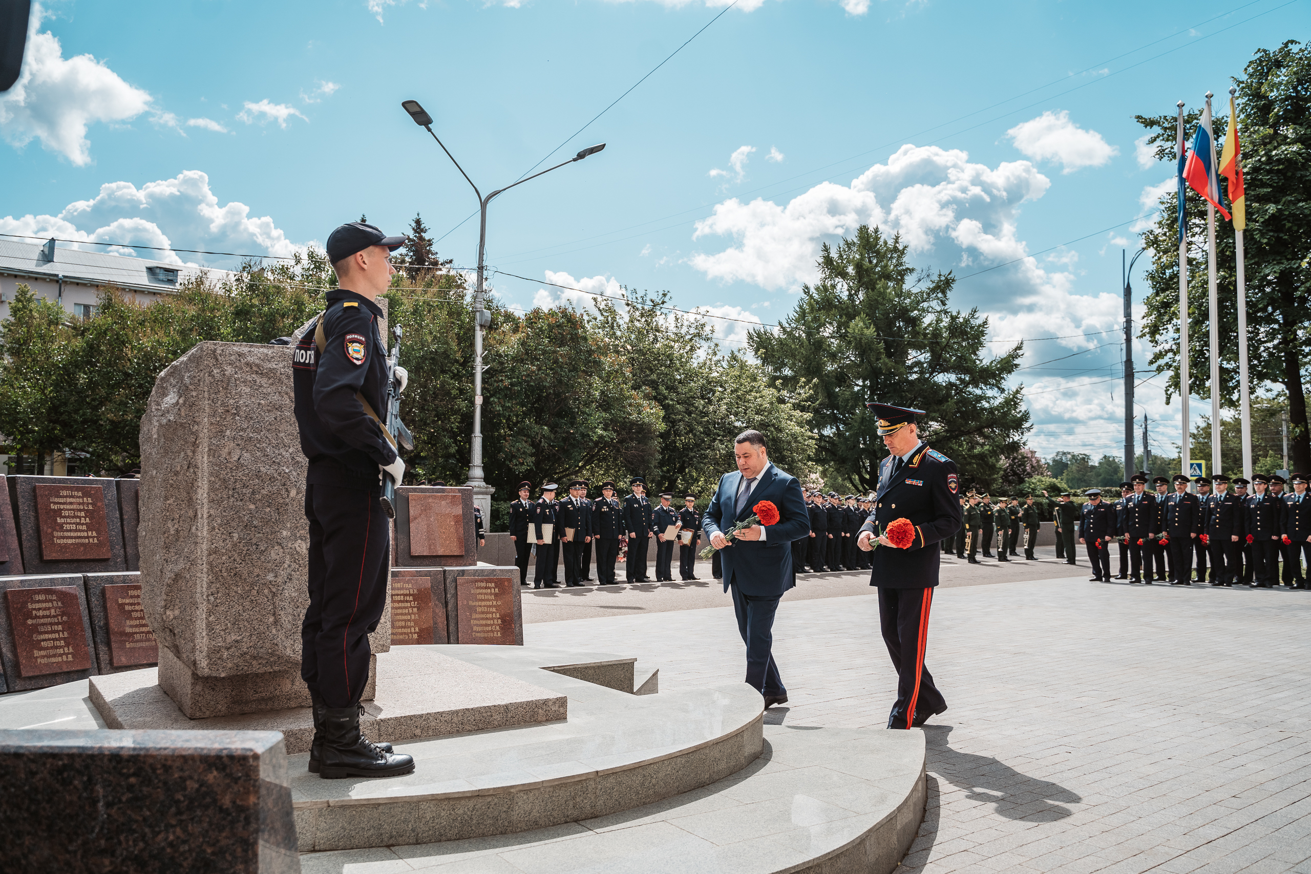 В Твери открыли памятник «Защитникам правопорядка и закона»