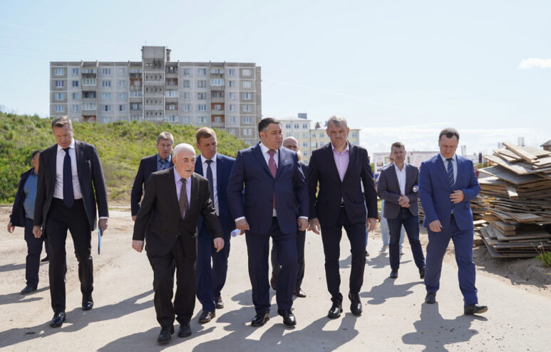 Игорь Руденя посетил стройплощадку Детской областной клинической больницы