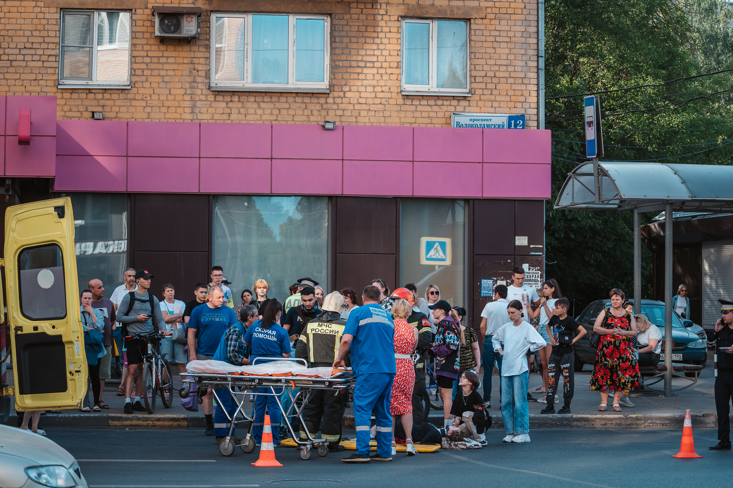 В Твери водитель решила проскочить перекресток и сбила ребенка