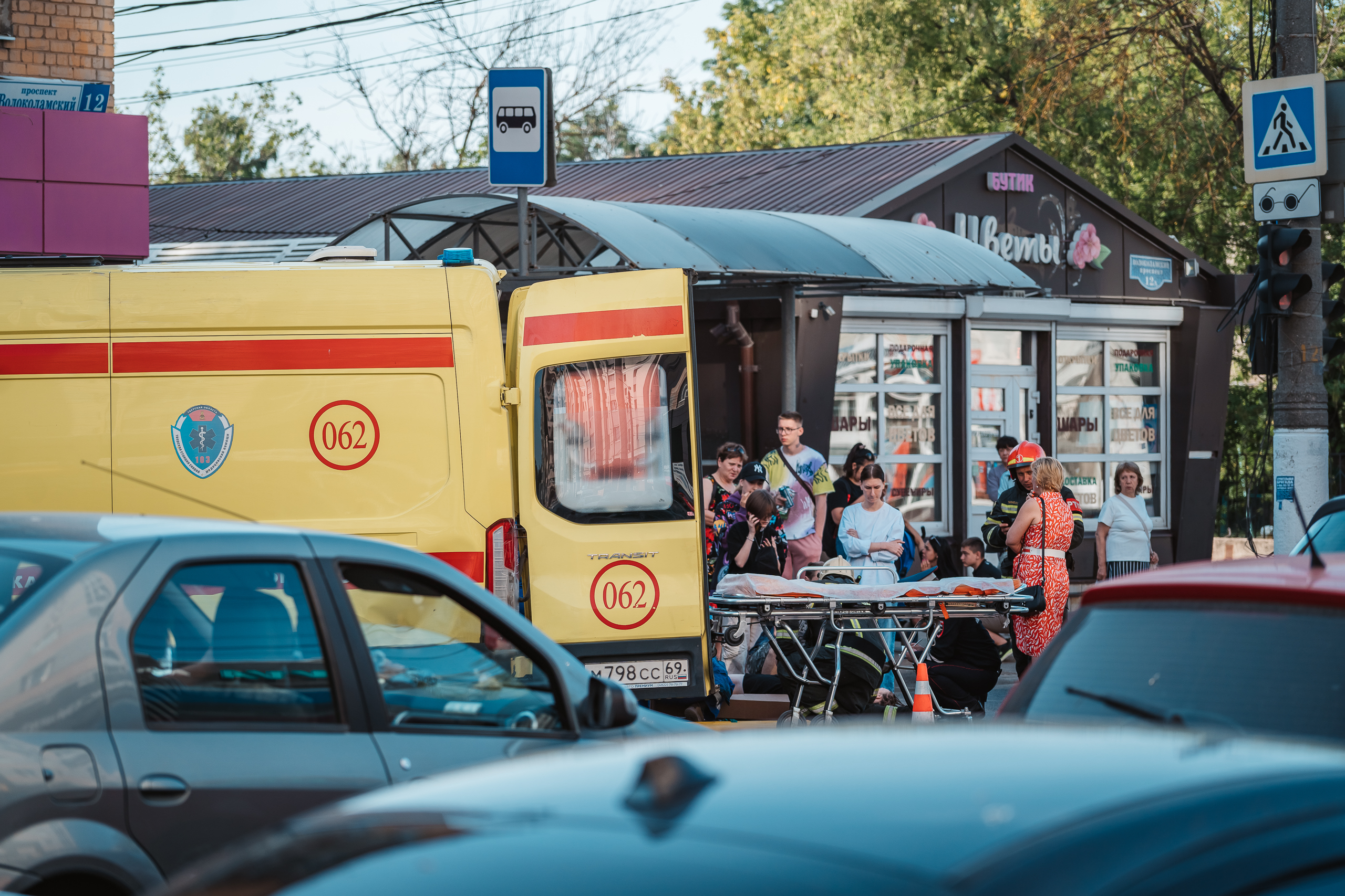 В Твери водитель решила проскочить перекресток и сбила ребенка