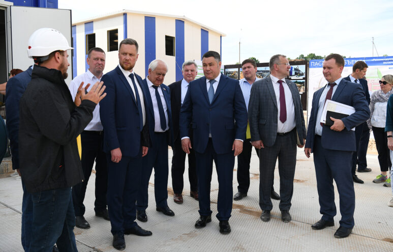 Игорь Руденя проинспектировал строительство комплекса подготовки питьевой воды в Ржеве Игорь Руденя проинспектировал строительство комплекса подготовки питьевой воды в Ржеве