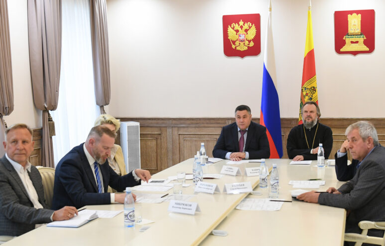 Игорь Руденя и митрополит Тверской и Кашинский Амвросий обсудили восстановление Спасо-Преображенского собора Игорь Руденя и митрополит Тверской и Кашинский Амвросий обсудили восстановление Спасо-Преображенского собора