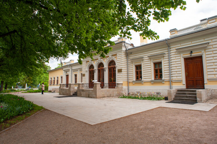 Жители Твери смогут посетить выставку «Русская икона сквозь века»