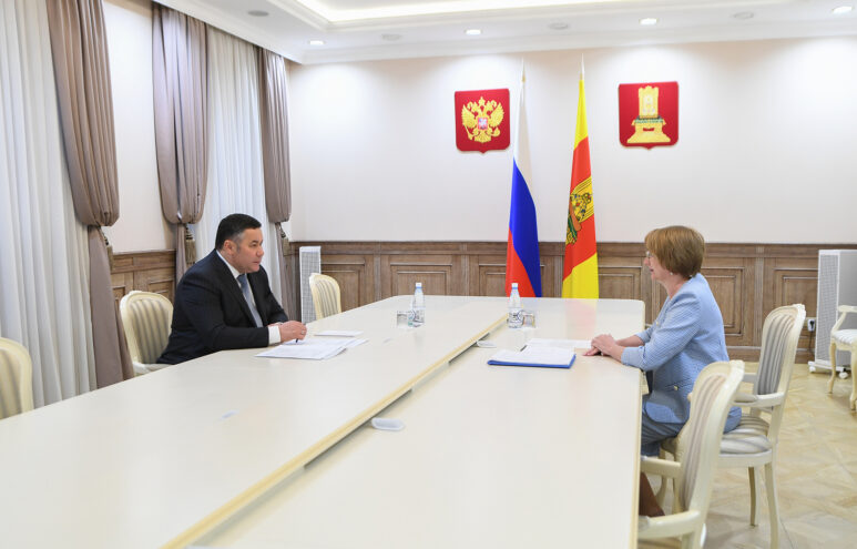 Губернатор Игорь Руденя провёл встречу с главой Фировского округа Еленой Самодуровой