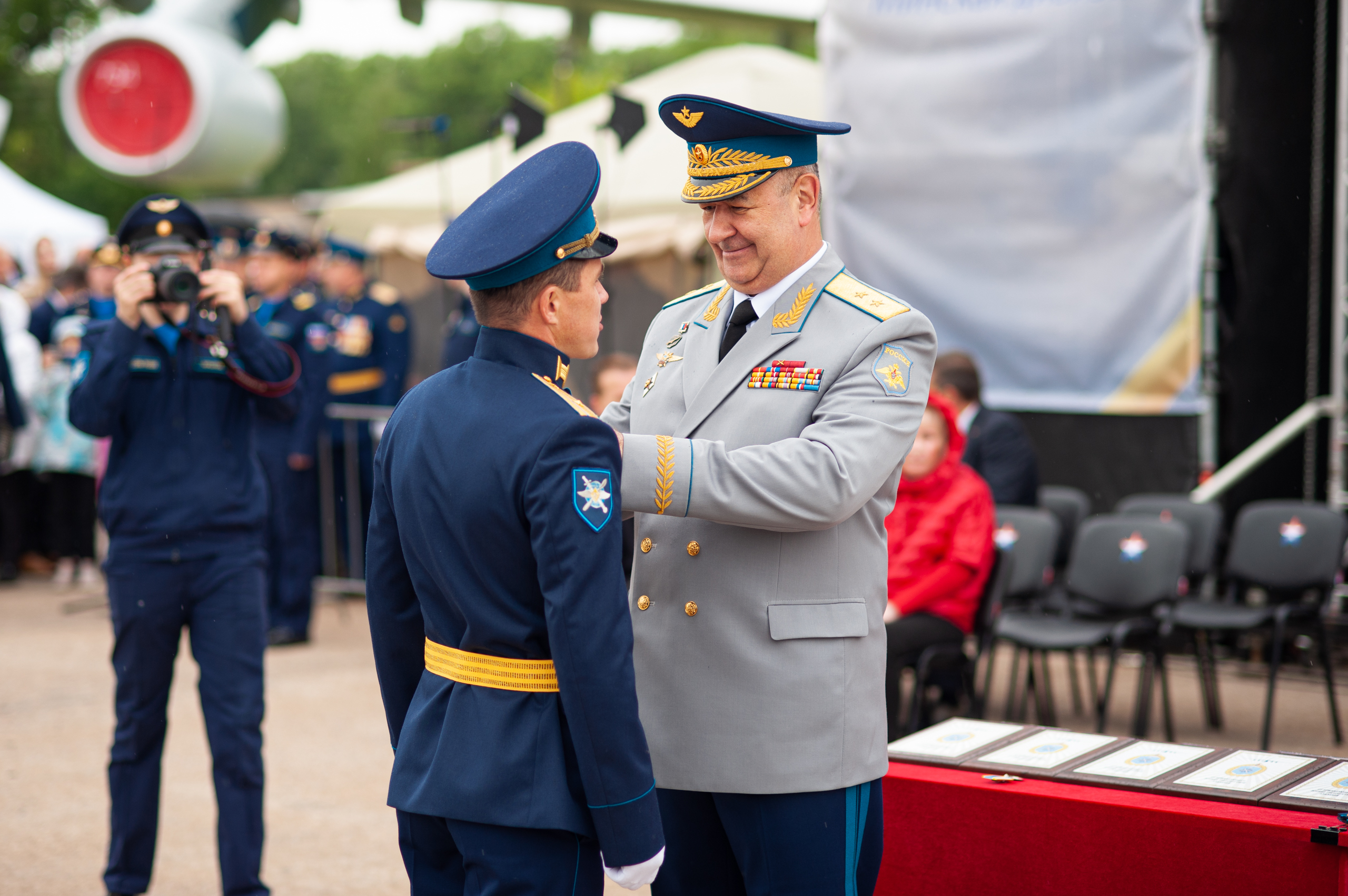 В Твери прошли торжественные мероприятия, посвященные 80-летию 12 гвардейской военно-транспортной авиационной Минской дивизии
