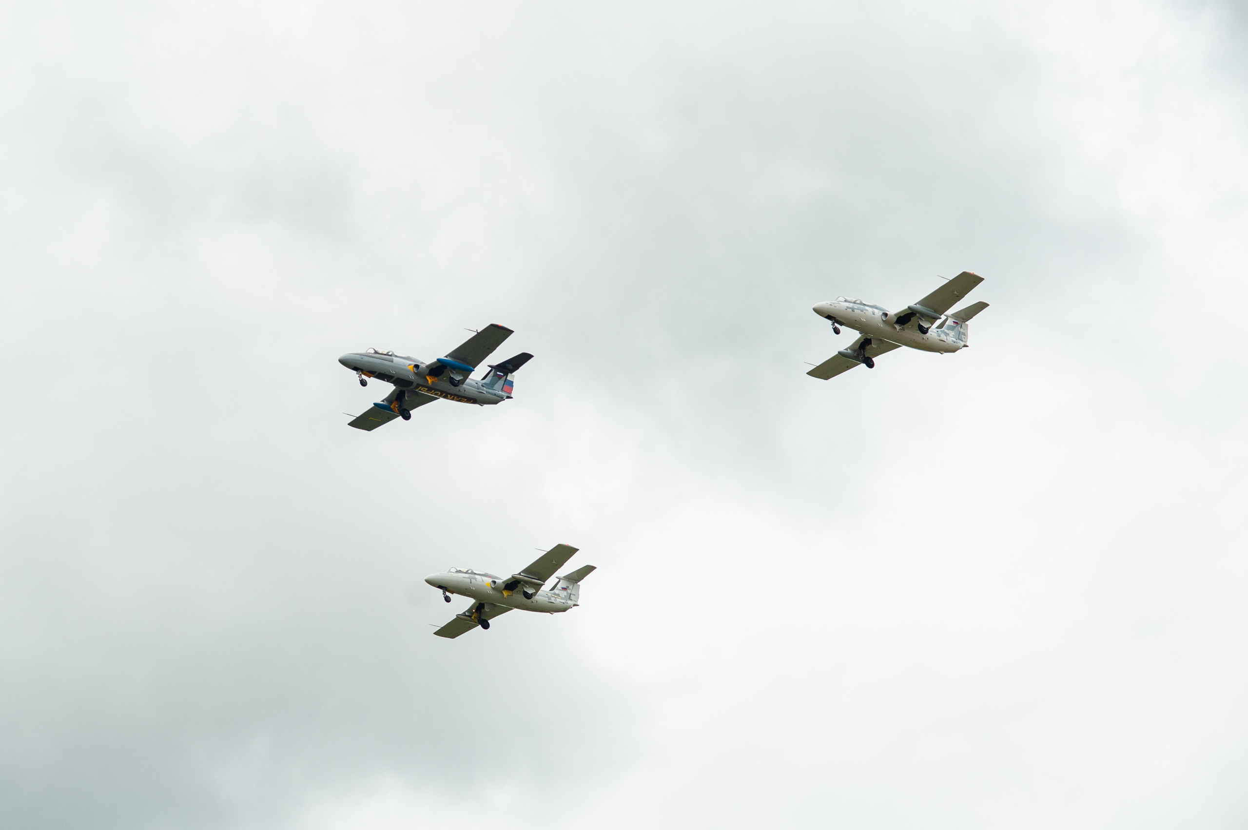 В Твери прошли торжественные мероприятия, посвященные 80-летию 12 гвардейской военно-транспортной авиационной Минской дивизии