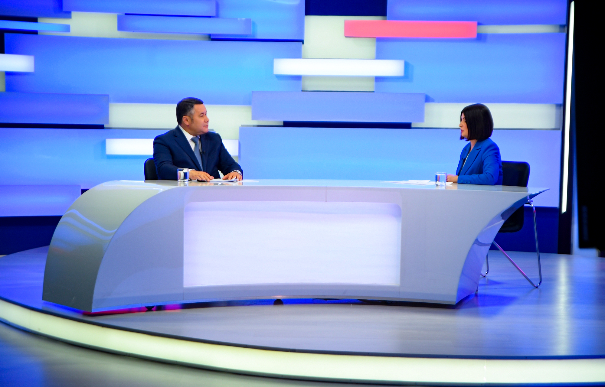 День памяти и скорби, итоги ПМЭФ и туризм: О чем рассказал Игорь Руденя в прямом эфире