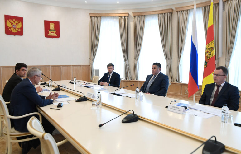 Игорь Руденя провел рабочую встречу с руководством группы компаний «Самолёт»