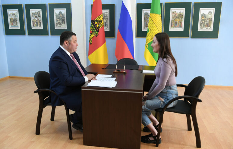 Игорь Руденя провел личный прием граждан в Калязинском округе