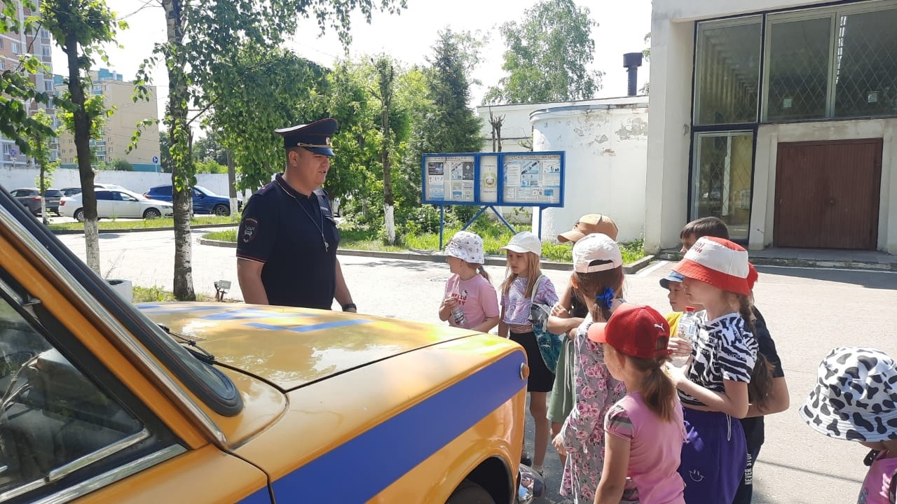 Юные жители Твери побывали в гостях у Госавтоинспекции