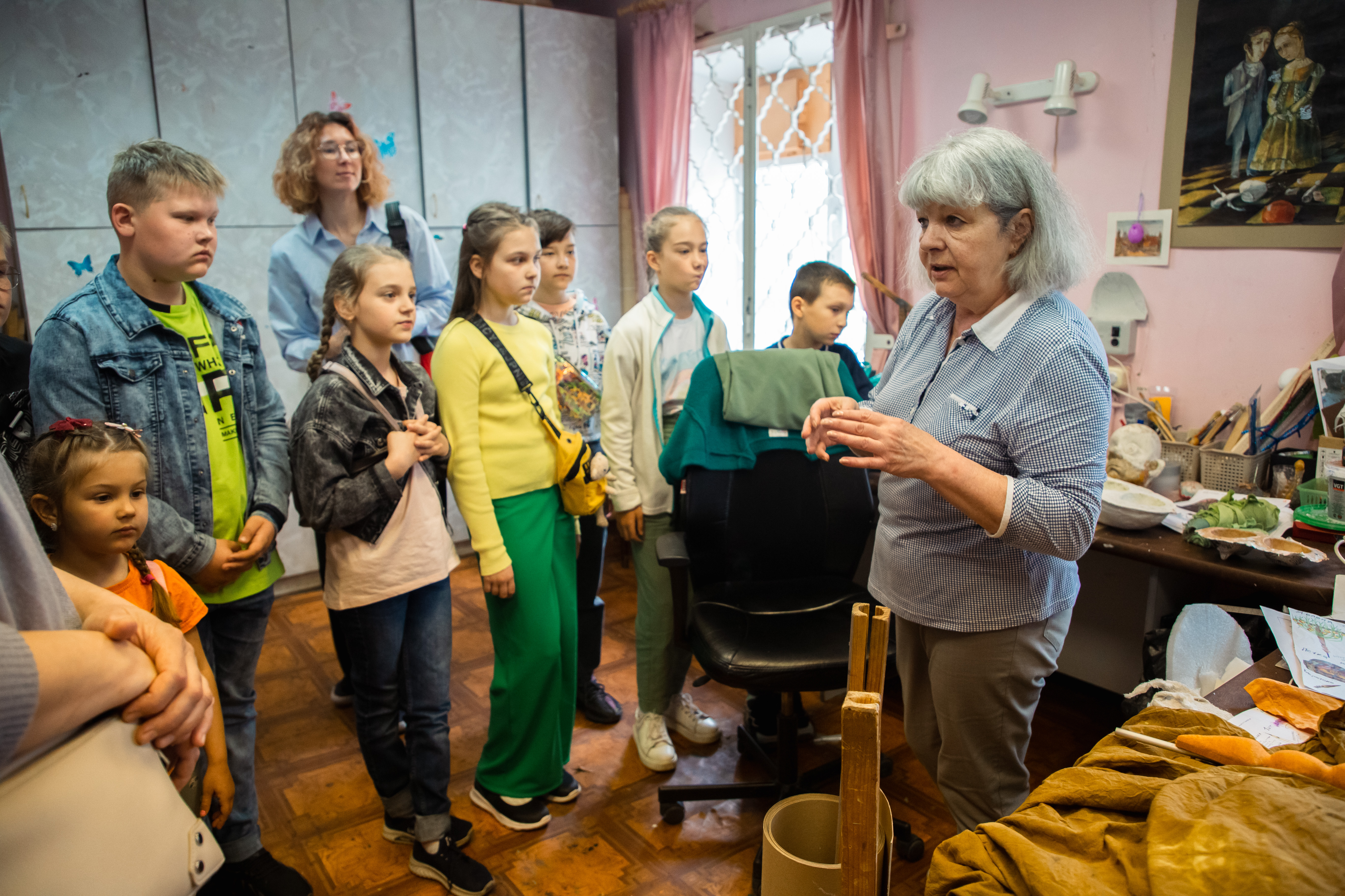 Путешествие по закулисью: Тверской театр кукол пригласил зрителей в мастерские