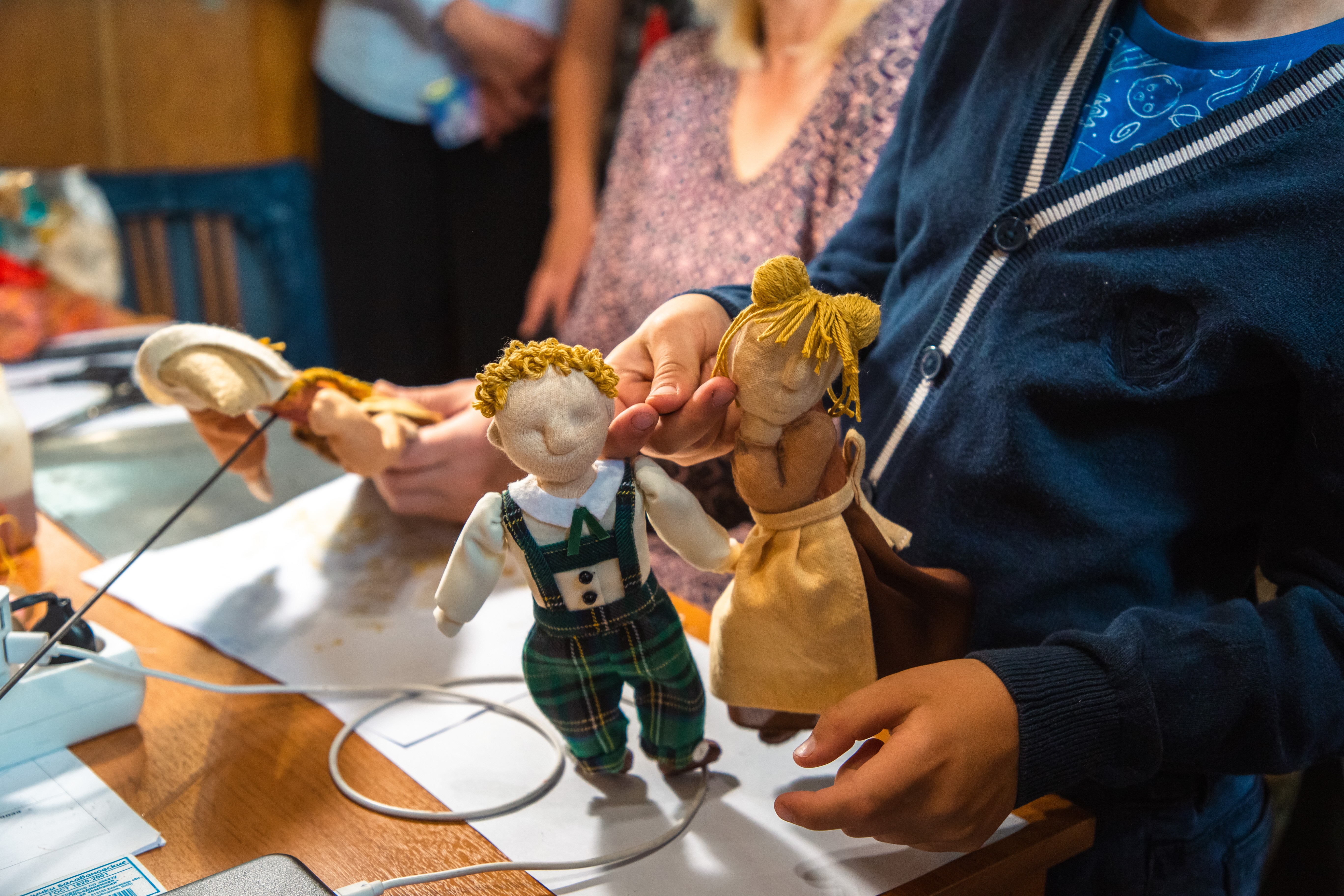 Путешествие по закулисью: Тверской театр кукол пригласил зрителей в мастерские