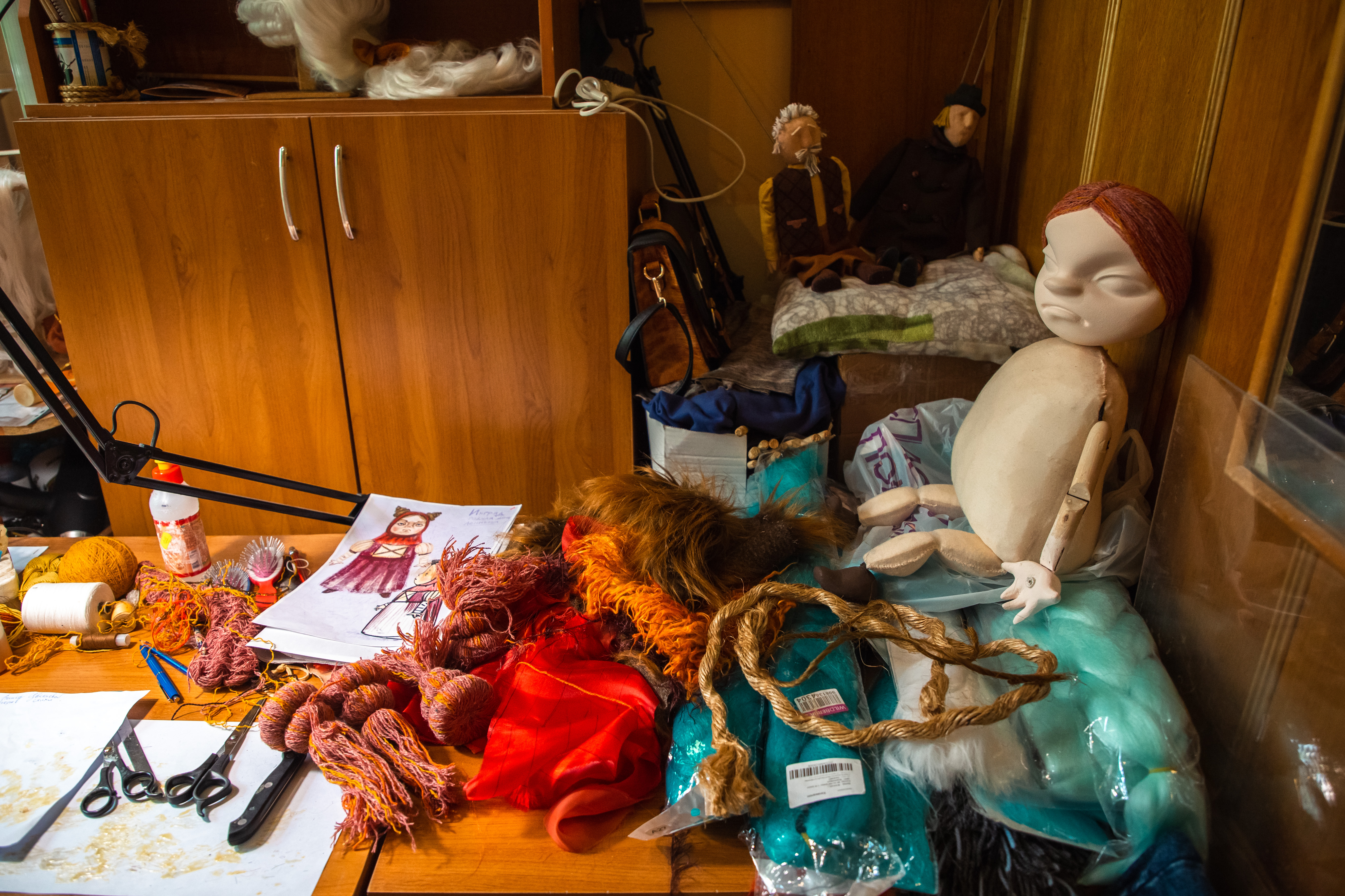 Путешествие по закулисью: Тверской театр кукол пригласил зрителей в мастерские