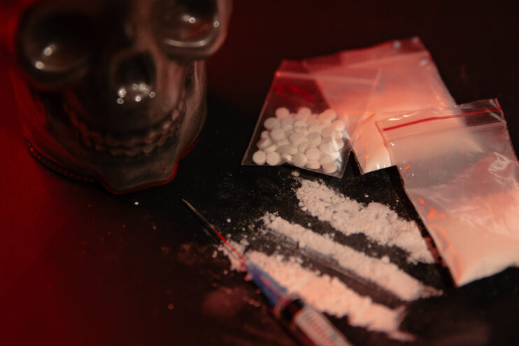 В Твери проходит антинаркотический месячник В Твери проводится антинаркотический месячник