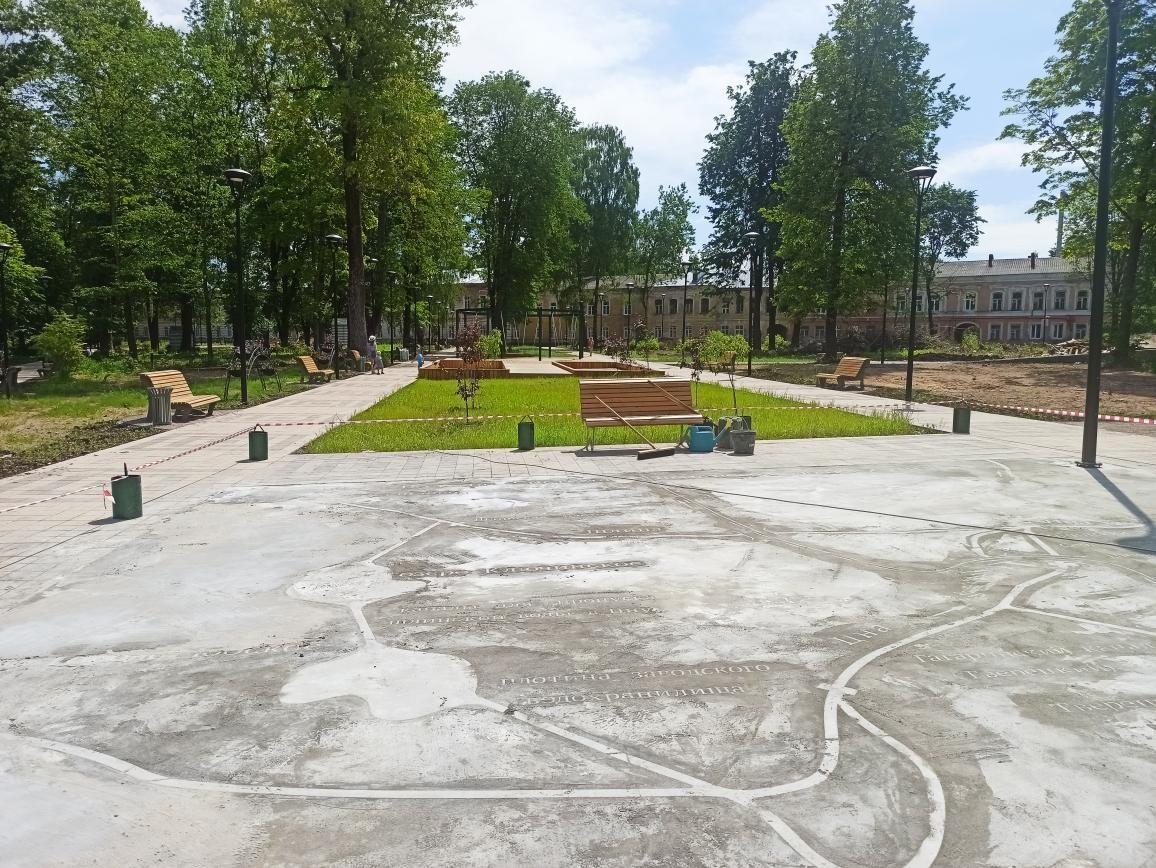 Городской сад Вышнего Волочка преображается Городской сад Вышнего Волочка преображается