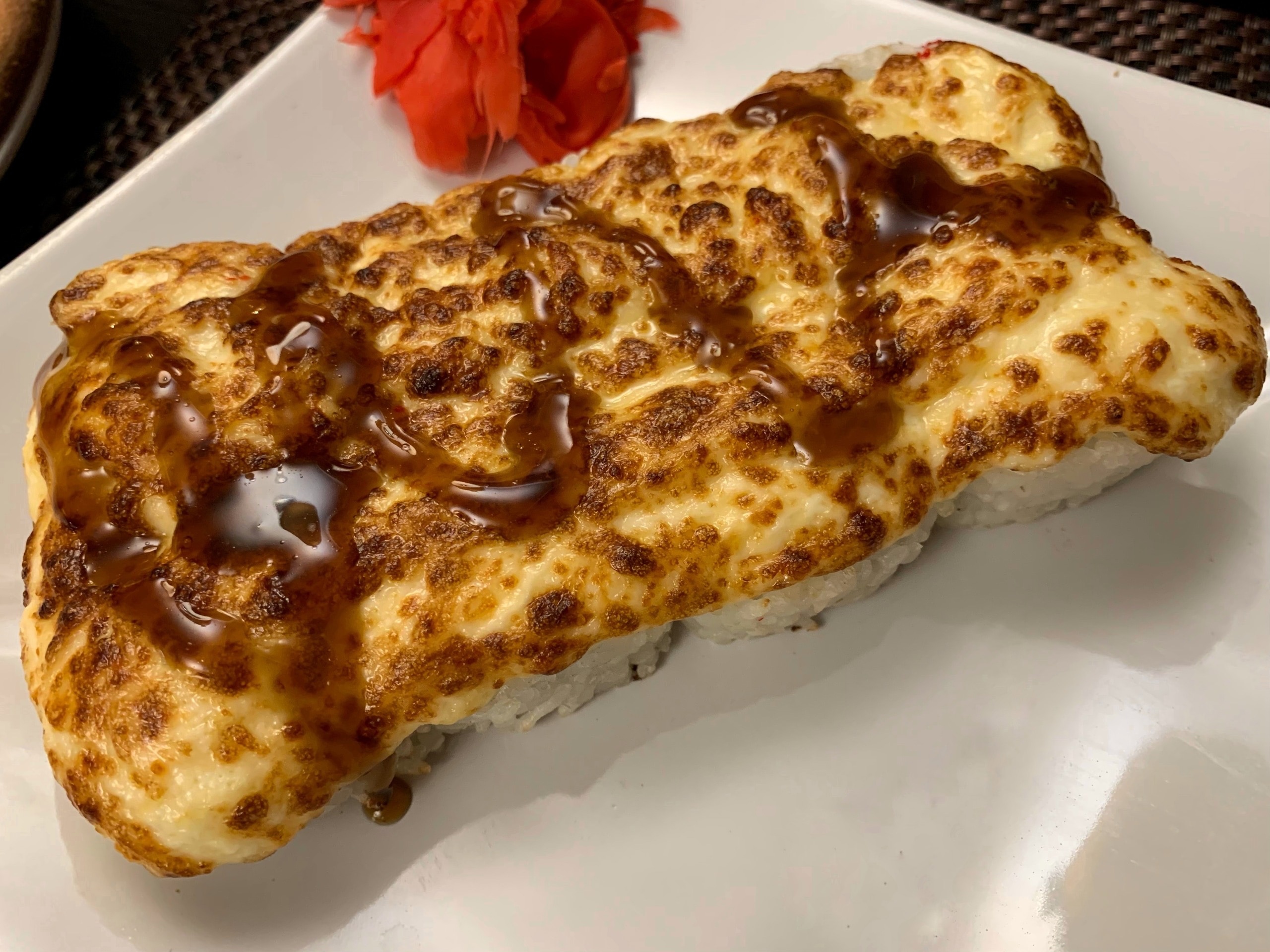 Поели за вас: вкуснейшие роллы с зеленым луком и сухая пицца в кафе Автор-суши