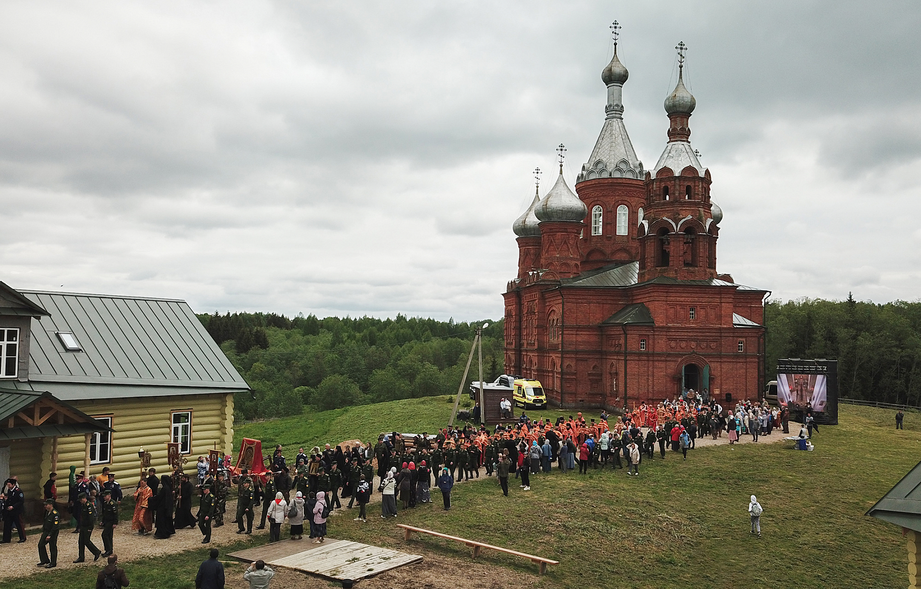 На открытии Волжского крестного хода выступит ансамбль гусляров На открытии Волжского крестного хода выступит ансамбль гусляров