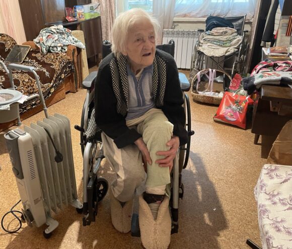 В Тверской области продолжает работу горячая линия помощи одиноким пожилым людям В Тверской области продолжает работу горячая линия помощи одиноким пожилым людям