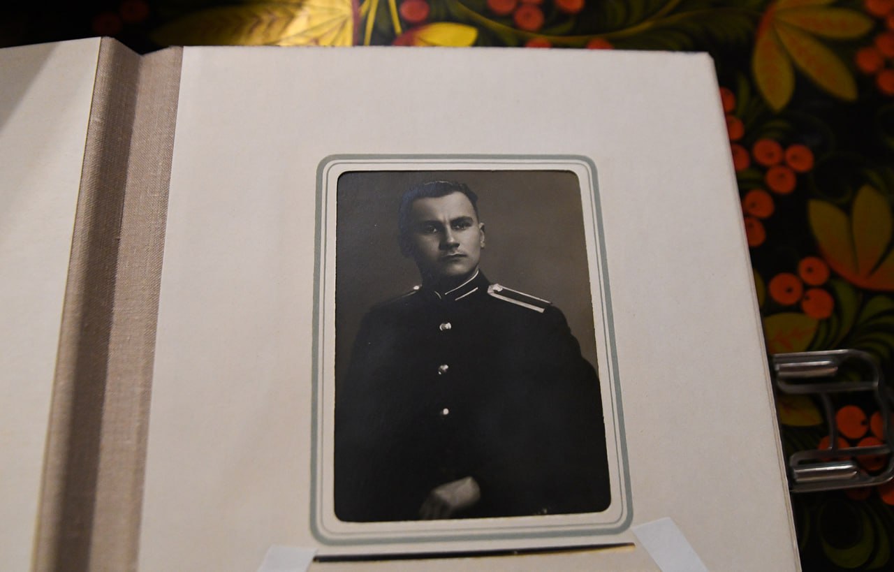 Игорь Руденя поздравил с днем рождения ветерана Владимира Николаевича Левандовского