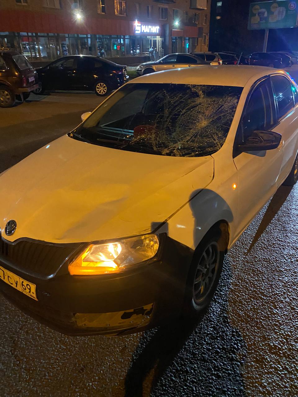 В Твери автомобиль сбил пьяного пешехода