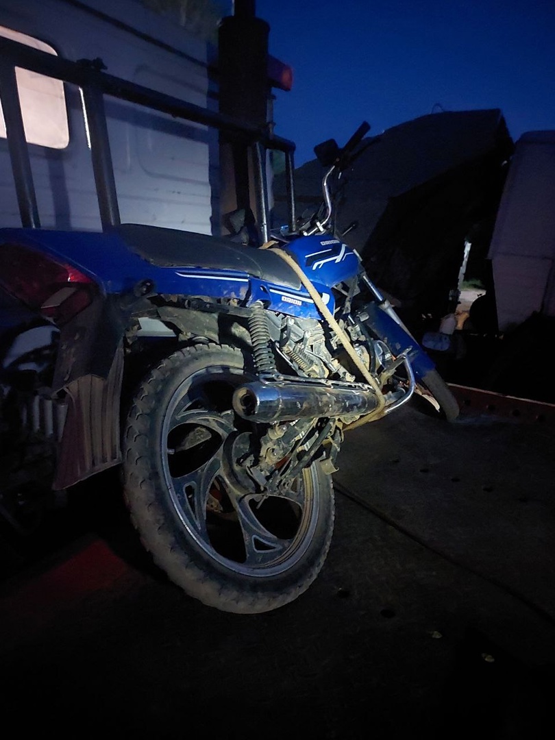 В Тверской области подросток на мотоцикле сбил человека и сбежал с места ДТП