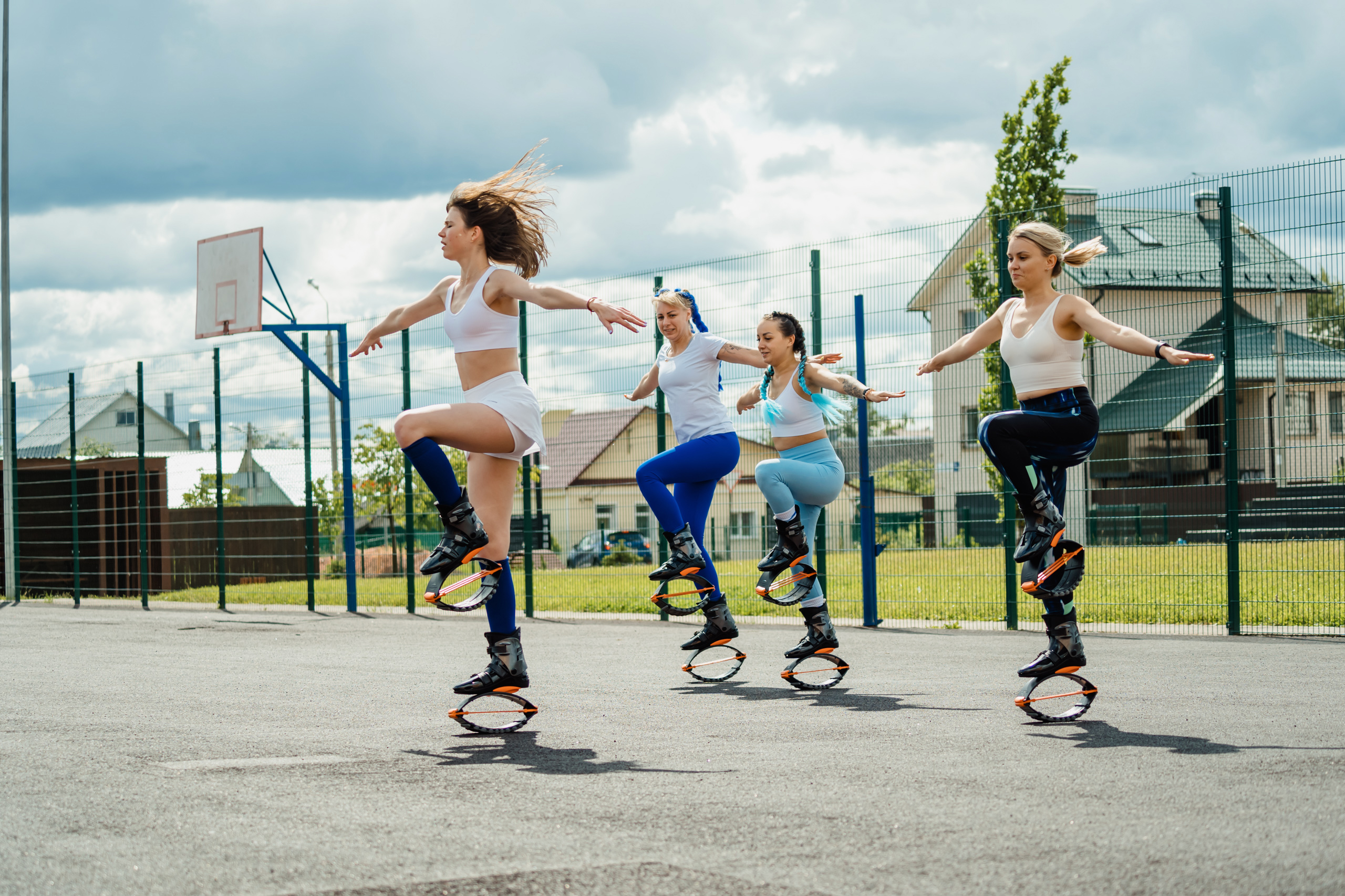 Жителей Твери приглашают на тренировки на мини-батутах Жителей Твери приглашают на тренировки на мини-батутах