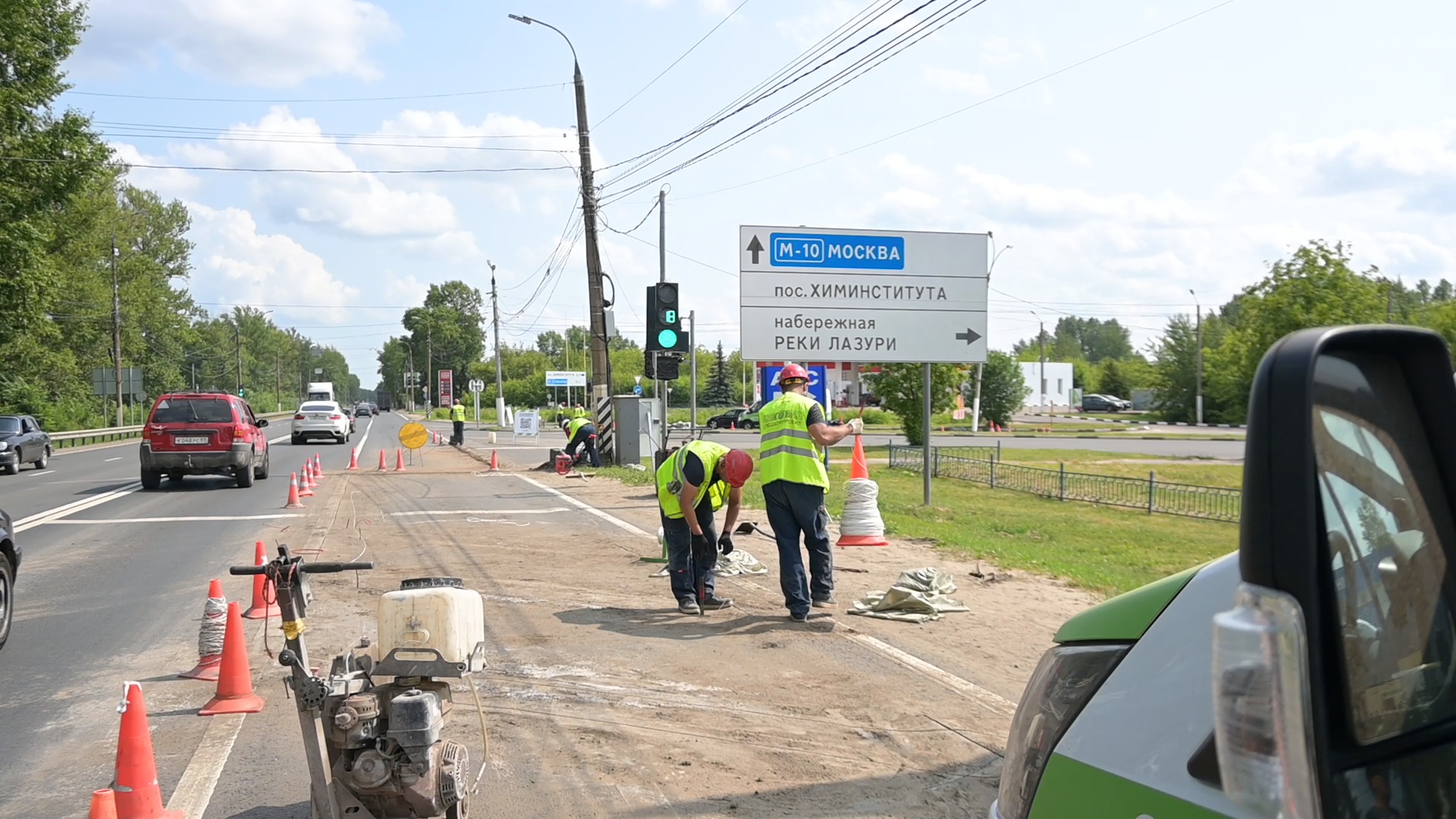 В Твери продолжают устанавливать «умные светофоры»
