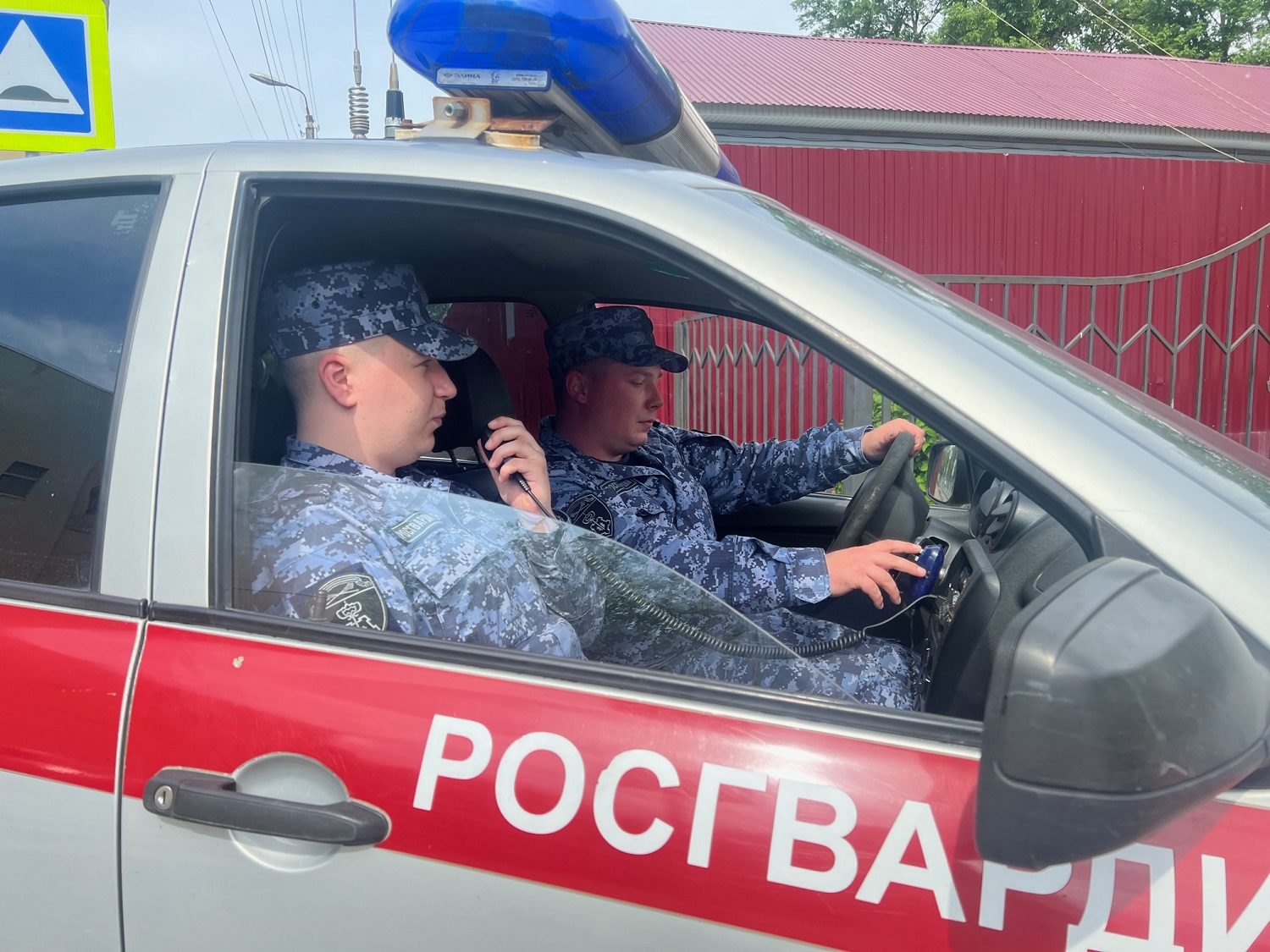 Житель Старицы угрожал убить свою сожительницу В Твери росгвардейцы задержали мужчину, который попытался похитить целую корзину товаров