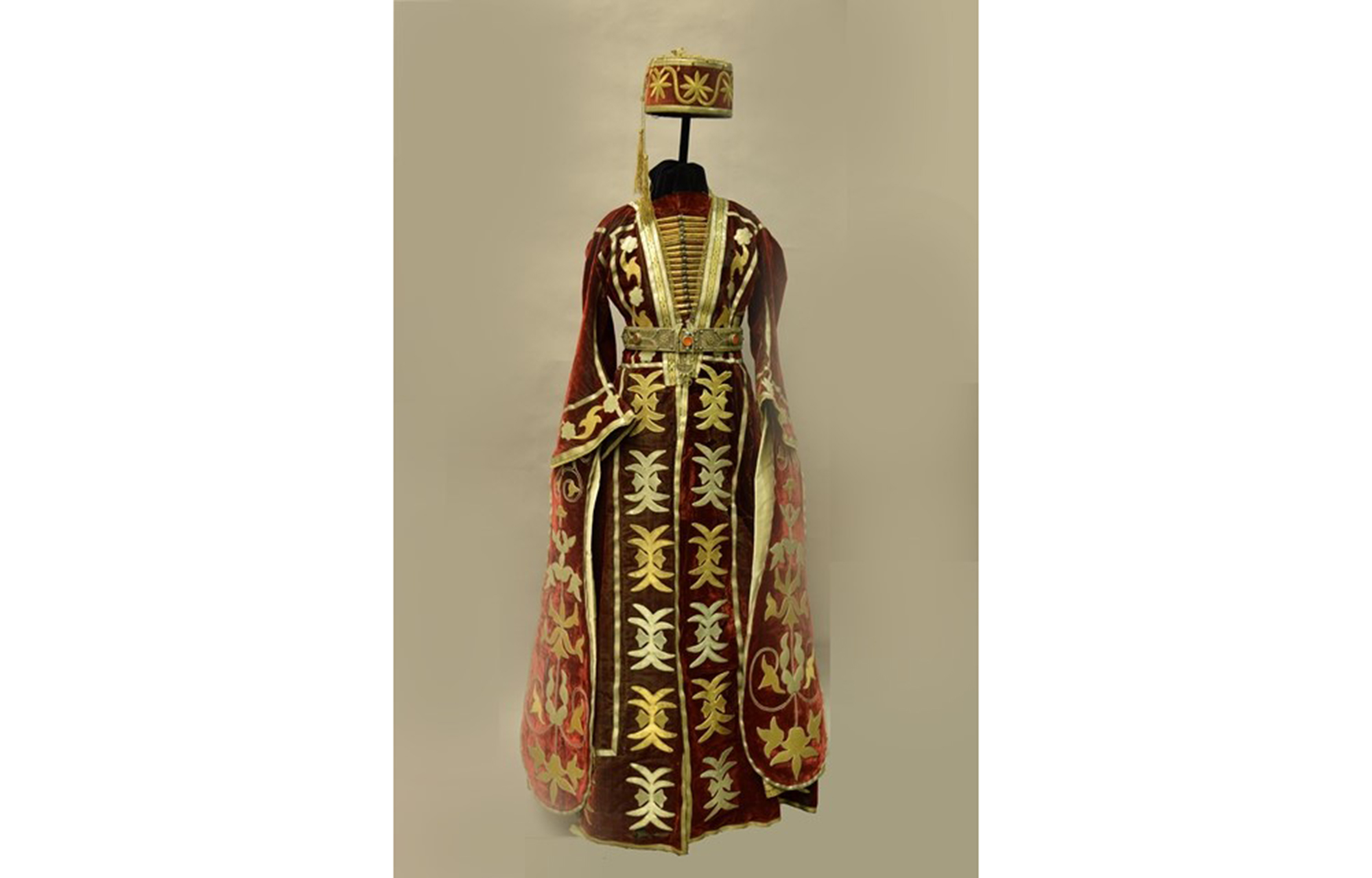 В Торжке откроется выставка «Красота земная. Образ женщины в народной культуре»