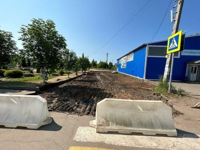 В Оленино Тверской области начались работы по благоустройству местной ярмарки