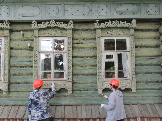 Волонтеры Том Сойер Фест ремонтируют избу Мороновых в Тверской области Волонтеры Том Сойер Фест ремонтируют избу Мороновых в Тверской области