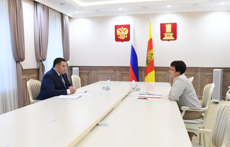 Игорь Руденя провёл встречу с главой Лесного муниципального округа Татьяной Кудрявцевой Игорь Руденя провёл встречу с главой Лесного муниципального округа Татьяной Кудрявцевой