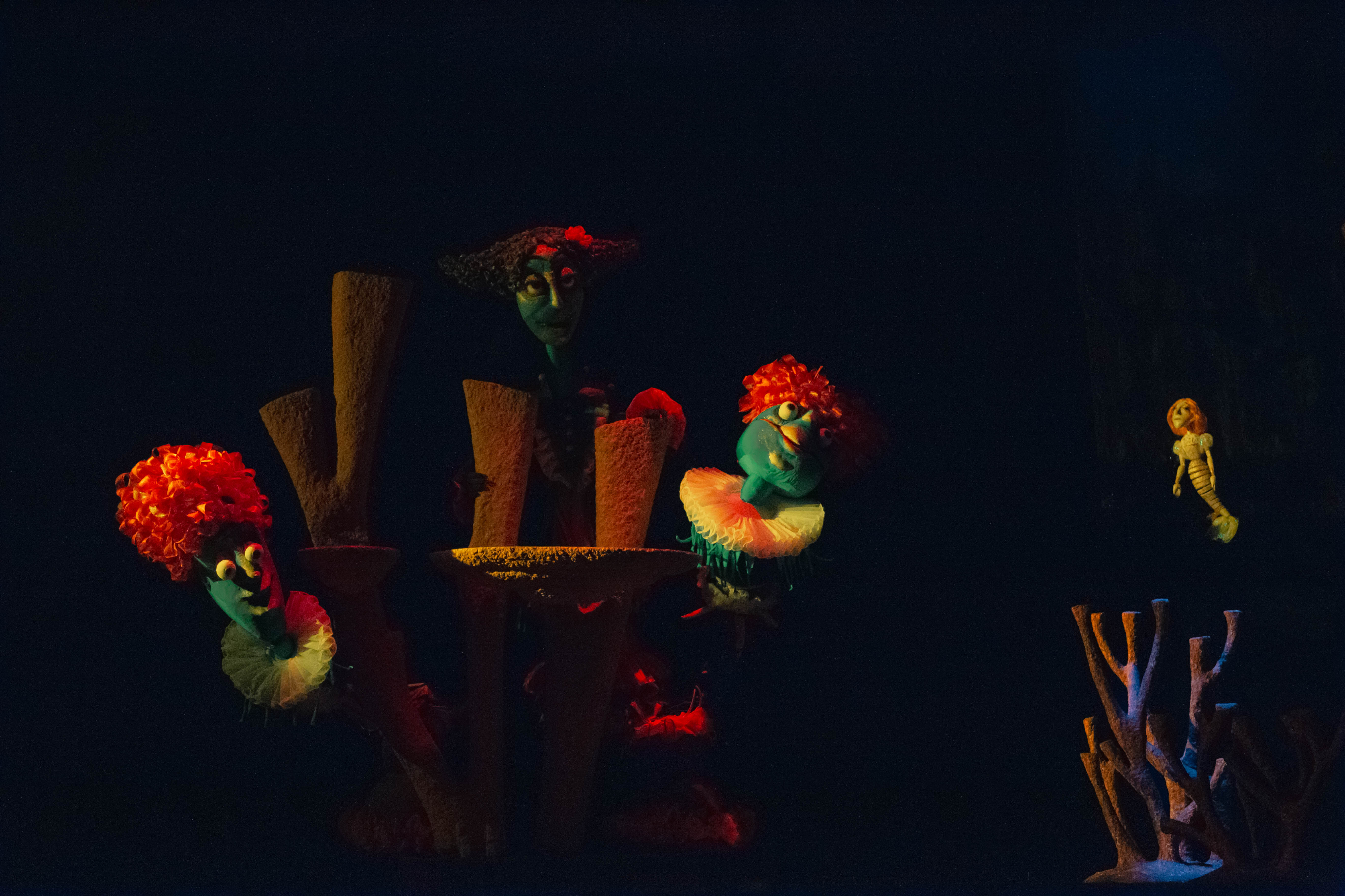 Сила любви: Тверской театр кукол рассказал юным зрителям настоящую историю Русалочки