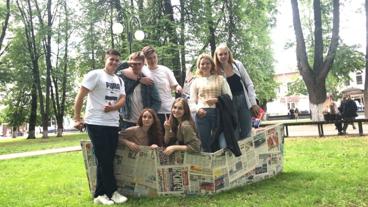 Выпускникам в Тверской области подарили квест по древнему городу