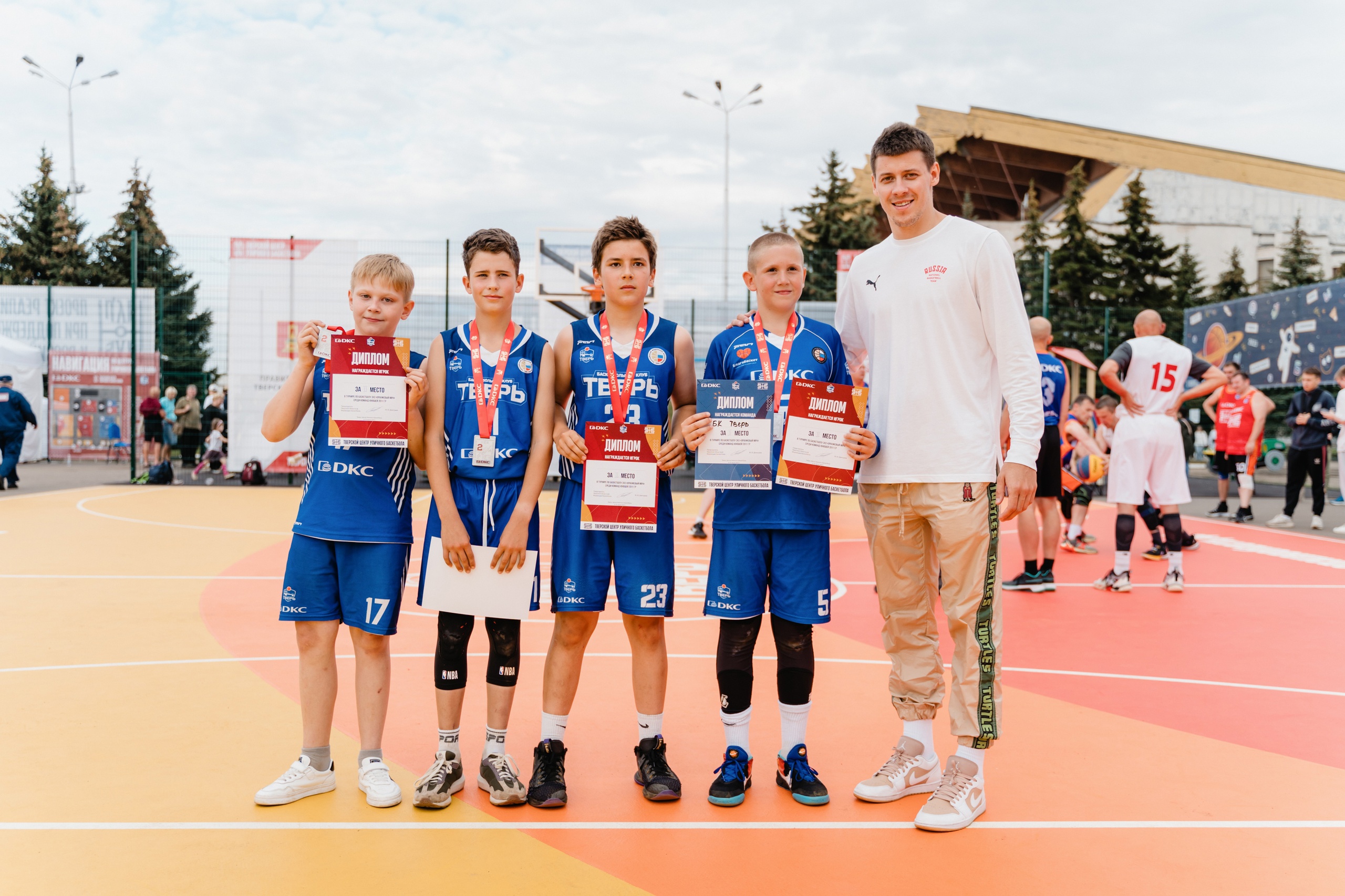 Движение вверх: В Твери открылся самый большой в стране Центр уличного баскетбола
