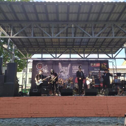 В Вышнем Волочке прошел масштабный рок-концерт под открытым небом