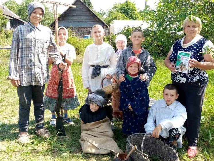 Андреапольские дети инсценировали «Лешего» Андреапольские дети инсценировали «Лешего»
