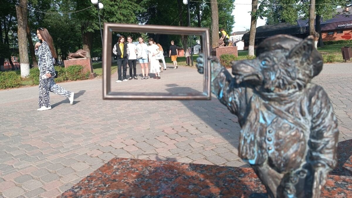 Выпускникам в Тверской области подарили квест по древнему городу