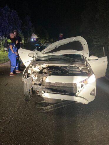 Ночью в Кимрском районе водитель автомобиля врезался в мотоцикл