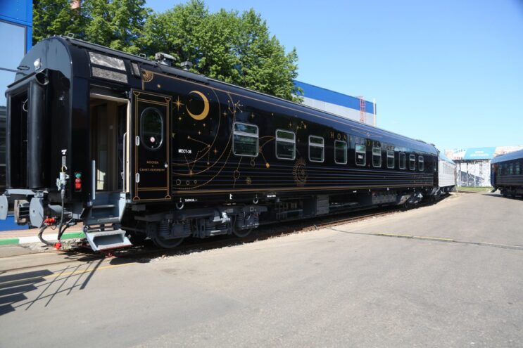 Между Москвой и Санкт-Петербургом будет курсировать «Ночной экспресс» Между Москвой и Санкт-Петербургом будет курсировать «Ночной экспресс»