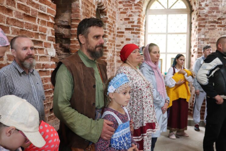 В Тверской области проходит фестиваль-слёт многодетных семей «Семейная поляна»