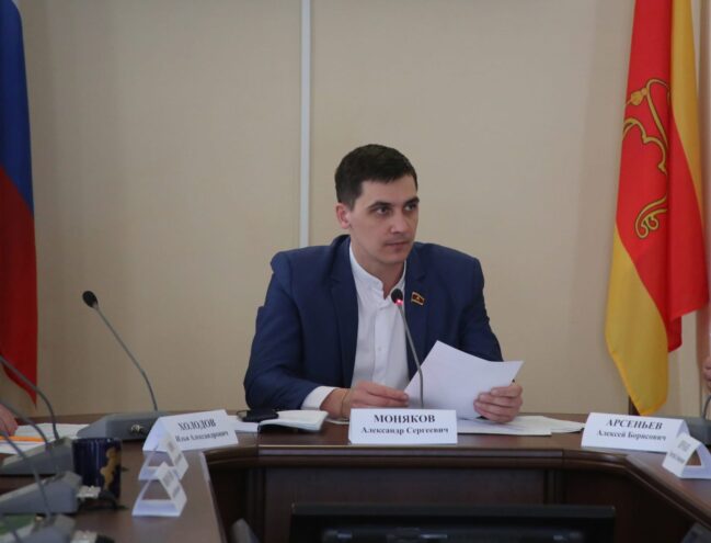 Александр Моняков: Программу по выдаче бесплатной школьной формы нужно расширить Александр Моняков: В Тверской области сохраняется устойчивый рост числа многодетных семей